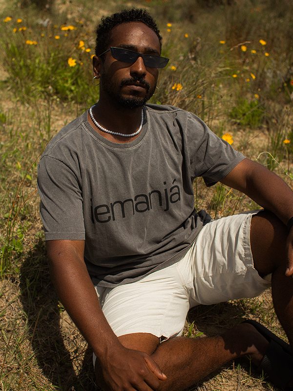 Camiseta Tradicional Iemanjá Cinza Chumbo
